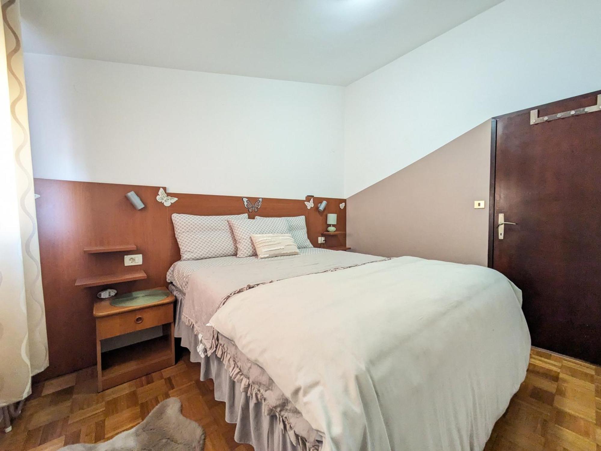Ap Silvija Apartment Zadar Bagian luar foto
